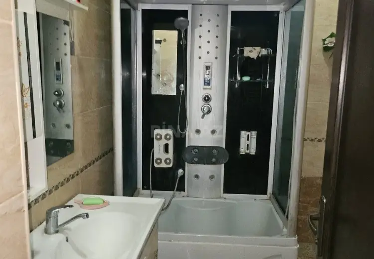 145 000 AZN - 5 otaqlı mənzil Satılır, 28 may qəs., Yevlax