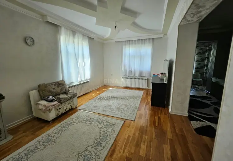145 000 AZN - 5 otaqlı mənzil Satılır, 28 may qəs., Yevlax
