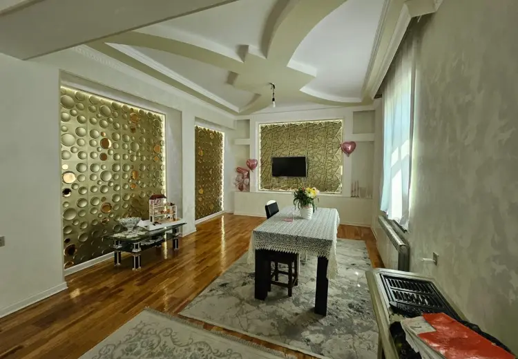 145 000 AZN - 5 otaqlı mənzil Satılır, 28 may qəs., Yevlax
