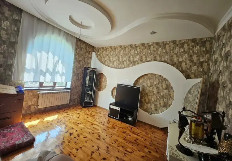 145 000 AZN - 5 otaqlı mənzil Satılır, 28 may qəs., Yevlax