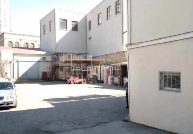 2 600 000 AZN - 650 m² Obyekt / Ofis Satılır, Səbail, Bakı