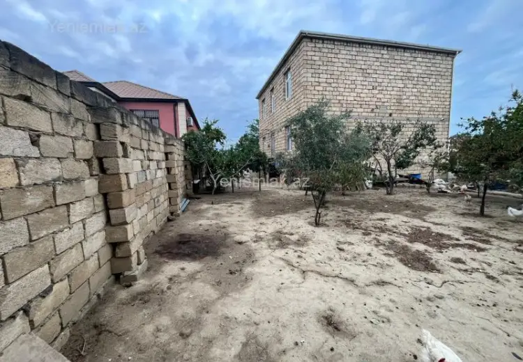 140 000 AZN - 8 otaqlı mənzil Satılır, Saray, Abşeron