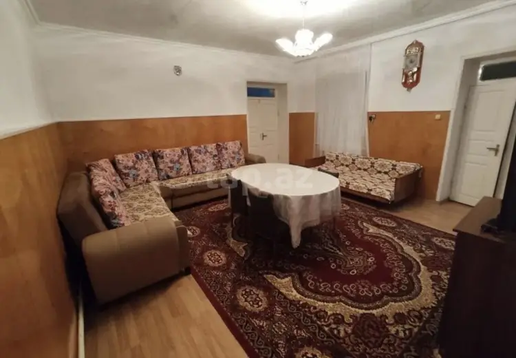 230 000 AZN - 8 otaqlı mənzil , Gədəbəy