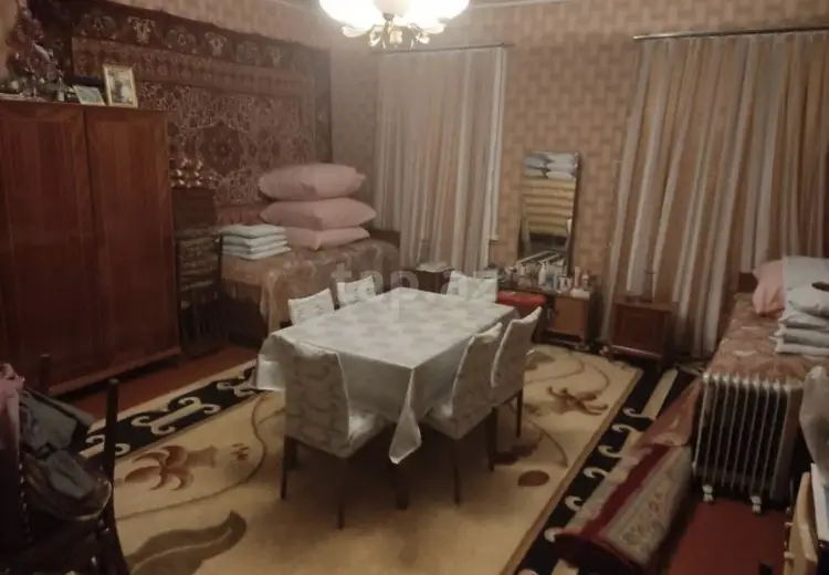 230 000 AZN - 8 otaqlı mənzil , Gədəbəy