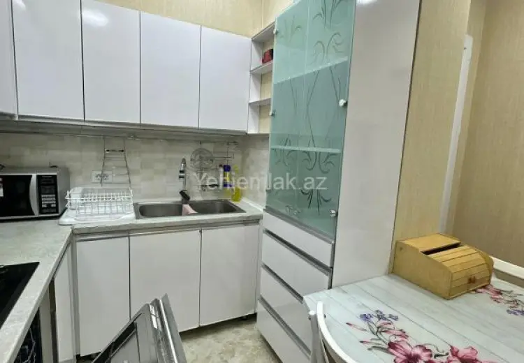 1 250 AZN - 3 otaqlı mənzil Kirayə (aylıq), Yasamal qəs., Yasamal, Bakı