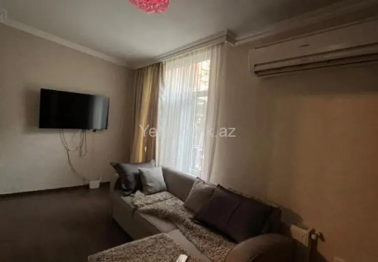 1 000 AZN - 4 otaqlı mənzil Kirayə (aylıq), Nəsimi, Bakı