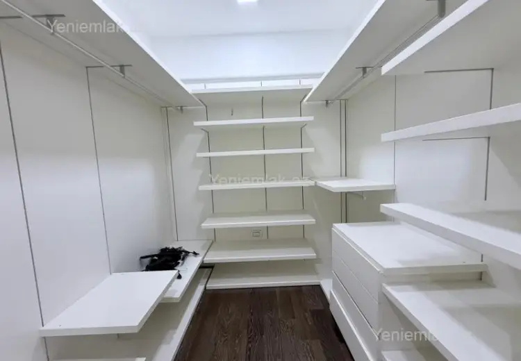 5 500 AZN - 3 otaqlı mənzil Kirayə (aylıq), Səbail, Bakı