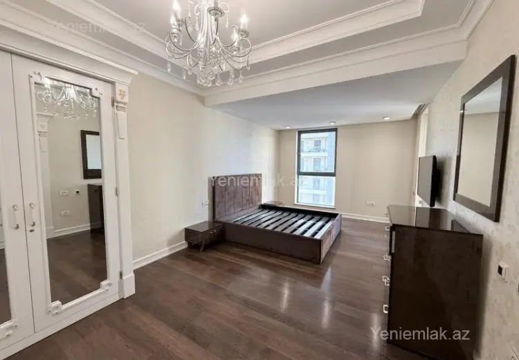 5 500 AZN - 3 otaqlı mənzil Kirayə (aylıq), Səbail, Bakı