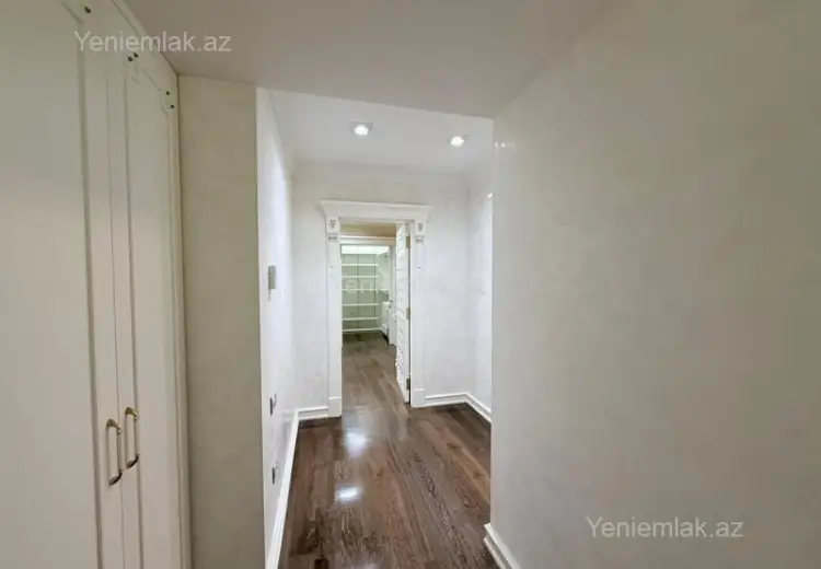 5 500 AZN - 3 otaqlı mənzil Kirayə (aylıq), Səbail, Bakı