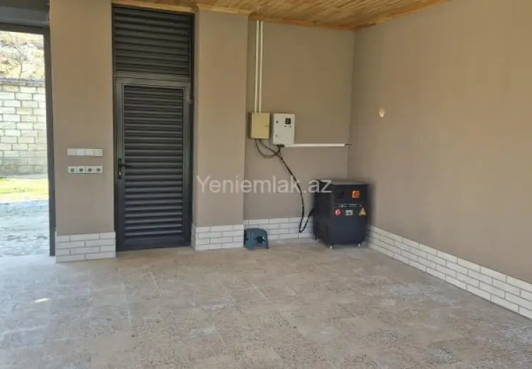 300 000 AZN - 5 otaqlı mənzil Satılır, Quba