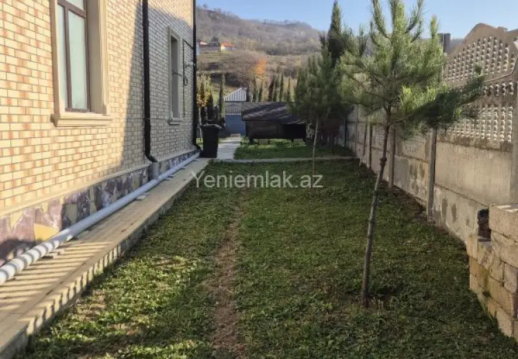 300 000 AZN - 5 otaqlı mənzil Satılır, Quba