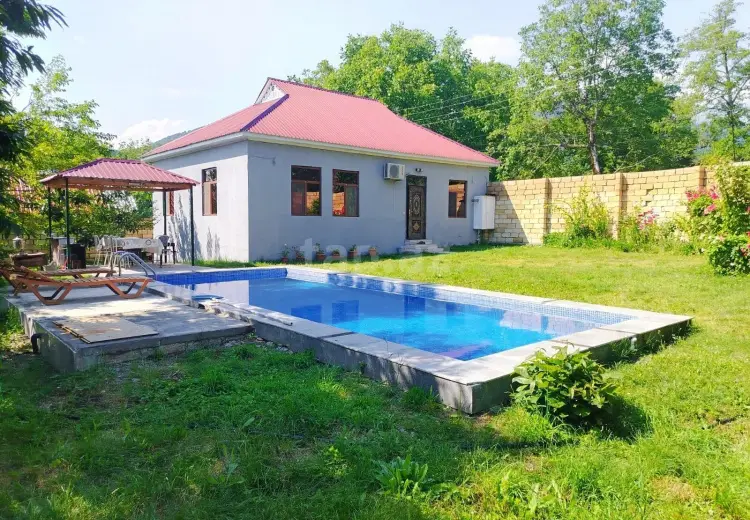 500 AZN - 3 otaqlı mənzil Kirayə (aylıq), Qəbələ