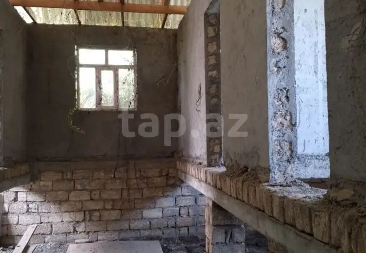 35 000 AZN - 4 otaqlı mənzil , Astara