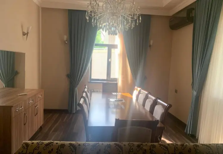 490 000 AZN - 5 otaqlı mənzil Satılır, Oğuz
