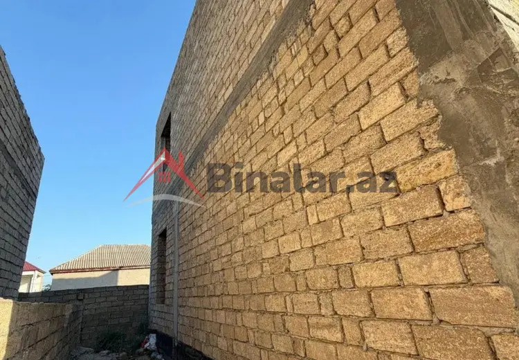 110 AZN - 5 otaqlı mənzil Satılır, Qobustan