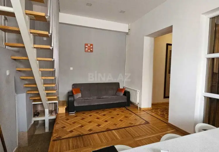 105 000 AZN - 4 otaqlı mənzil Satılır, Gəncə