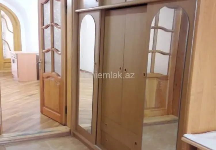 800 AZN - 70 m² Obyekt / Ofis Kirayə (aylıq), Səbail, Bakı