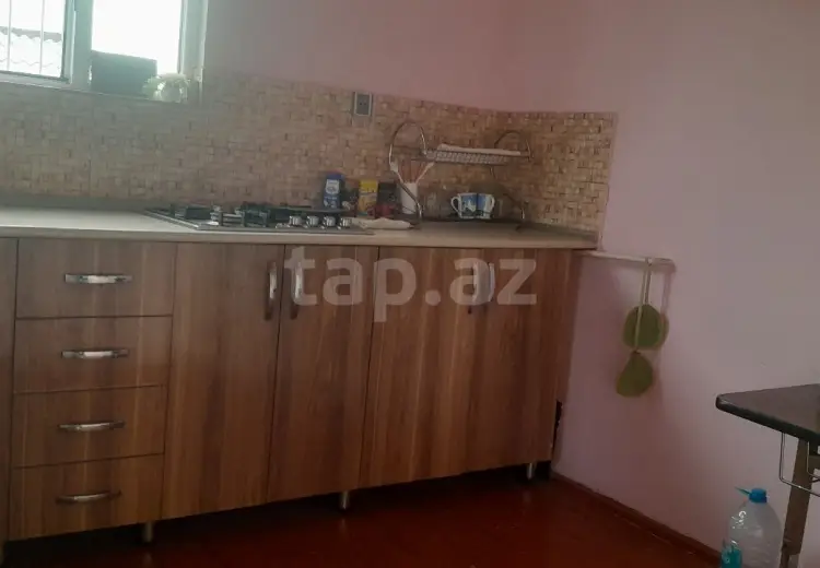 80 AZN - 3 otaqlı mənzil Kirayə (aylıq), Şəki
