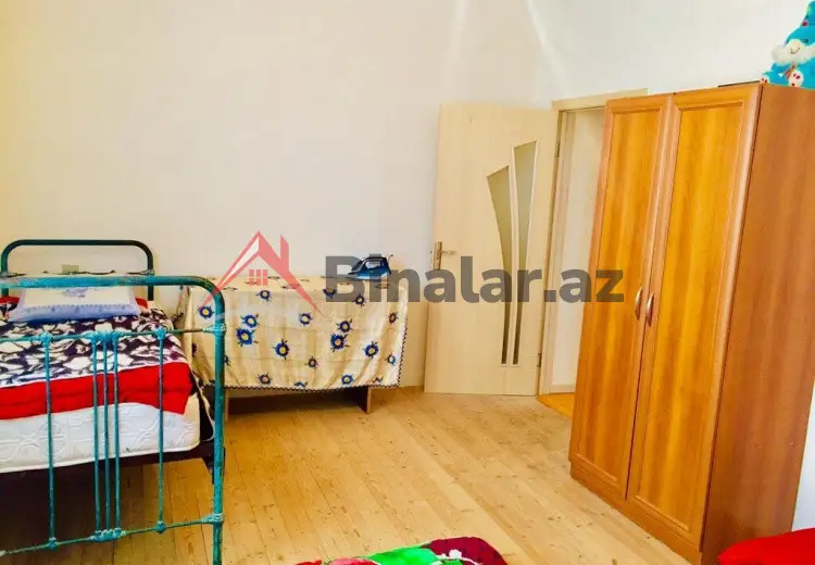 400 AZN - 3 otaqlı mənzil Satılır, Siyəzən