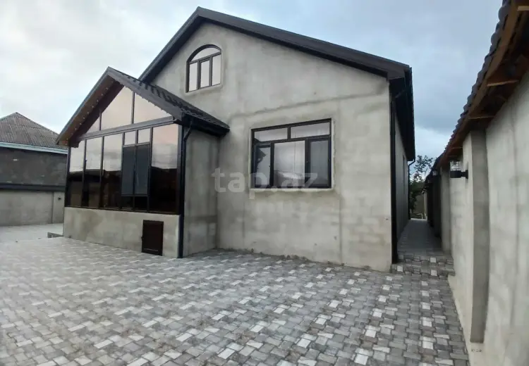 1 000 AZN - 4 otaqlı mənzil Kirayə (aylıq), Quba