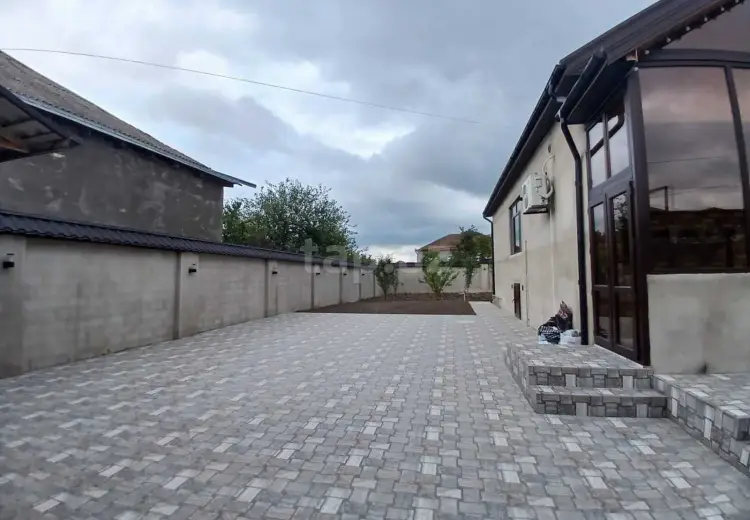 1 000 AZN - 4 otaqlı mənzil Kirayə (aylıq), Quba