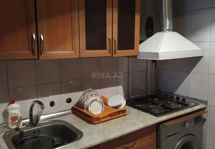 180 AZN - 3 otaqlı mənzil Kirayə (aylıq), 8-ci kilometr, Laçın