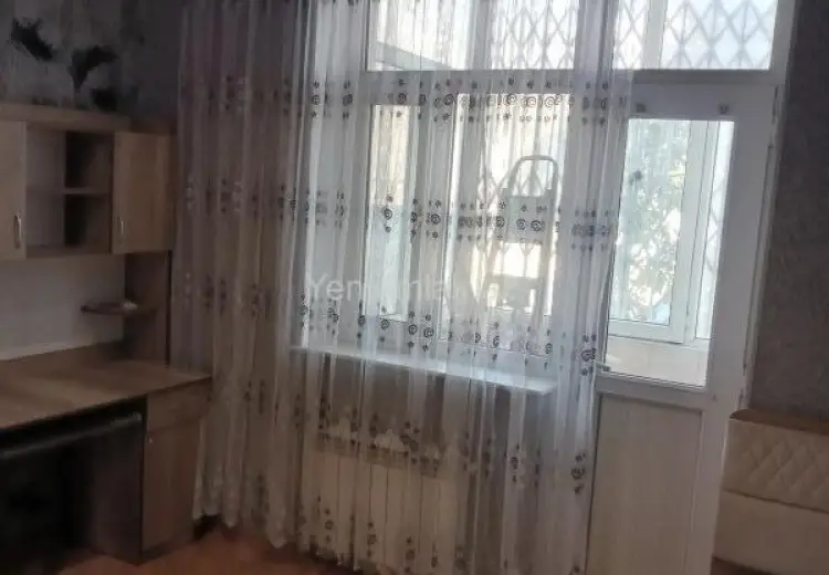 700 AZN - 3 otaqlı mənzil Kirayə (aylıq), Nizami, Bakı
