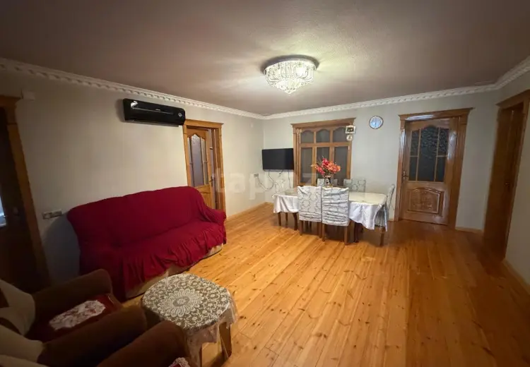 450 AZN - 4 otaqlı mənzil Kirayə (aylıq), Qəbələ