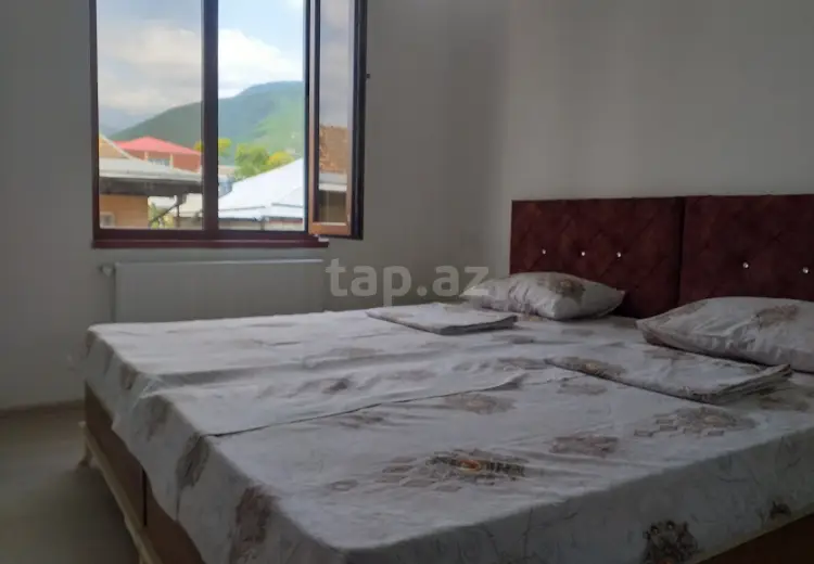 100 AZN - 3 otaqlı mənzil Kirayə (aylıq), Şəki