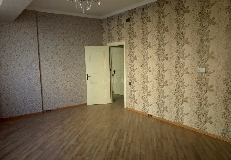 260 000 AZN - 3 otaqlı mənzil Satılır, Bayıl qəs., Salyan