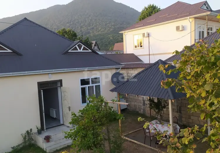 550 AZN - 3 otaqlı mənzil Kirayə (aylıq), Qəbələ