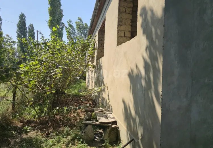50 000 AZN - 4 otaqlı mənzil , Xudat