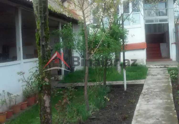 80 AZN - 3 otaqlı mənzil Kirayə (aylıq), Qəbələ