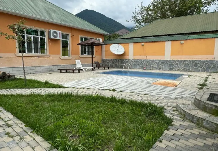 700 AZN - 4 otaqlı mənzil Kirayə (aylıq), Qəbələ