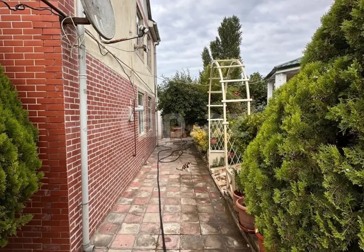 65 000 AZN - 5 otaqlı mənzil , Xudat