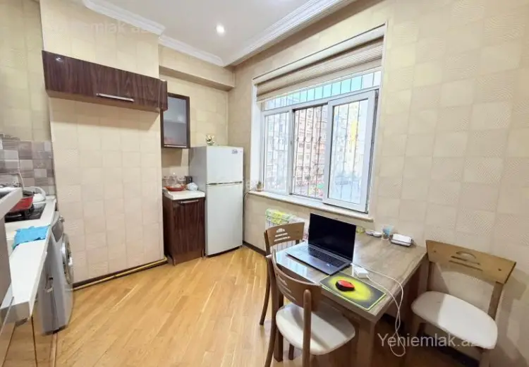221 000 AZN - 3 otaqlı mənzil Satılır, Yasamal qəs., Yasamal, Bakı