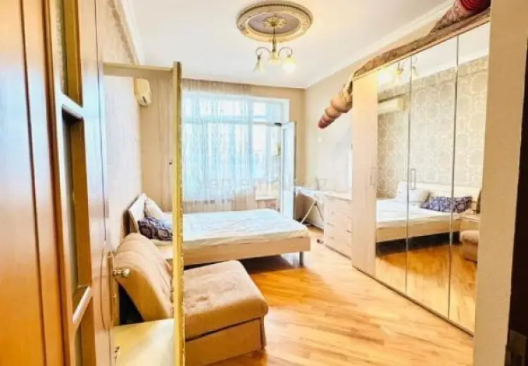 280 000 AZN - 3 otaqlı mənzil Satılır, Yasamal qəs., Yasamal, Bakı