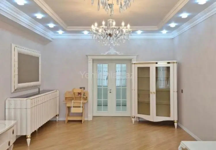 330 000 AZN - 3 otaqlı mənzil Satılır, 8-ci kilometr, Nizami, Bakı