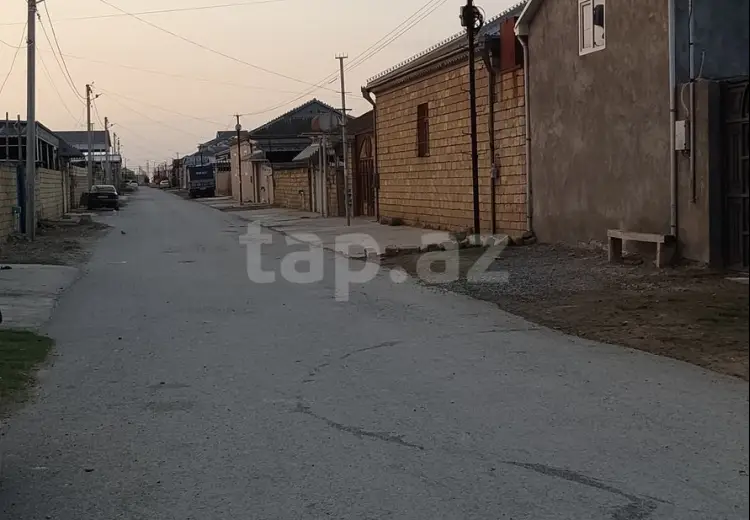 6 000 AZN - 4 otaqlı mənzil , Şirvan
