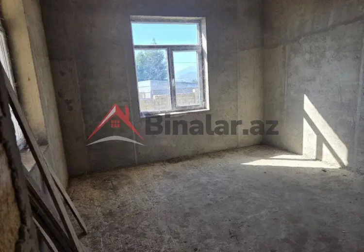 63 000 AZN - 4 otaqlı mənzil Satılır, Şamaxı