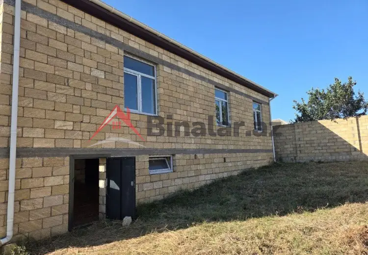 63 000 AZN - 4 otaqlı mənzil Satılır, Şamaxı