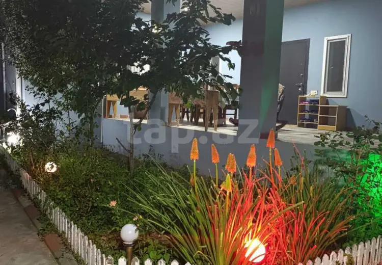 350 AZN - 3 otaqlı mənzil Kirayə (aylıq), Şəki