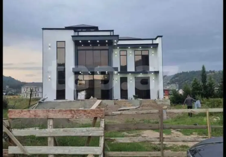 250 000 AZN - 5 otaqlı mənzil , Astara