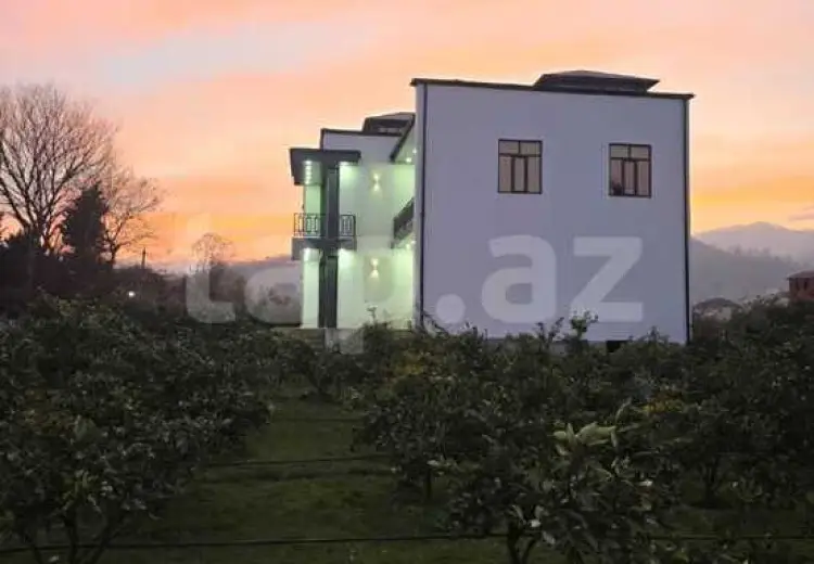250 000 AZN - 5 otaqlı mənzil , Astara