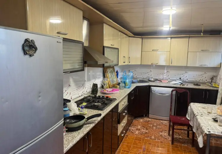 100 AZN - 4 otaqlı mənzil Kirayə (aylıq), Lənkəran