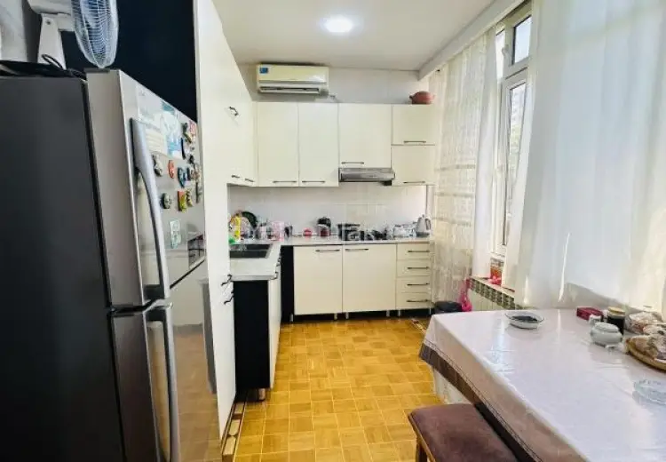 225 000 AZN - 3 otaqlı mənzil Satılır, 8-ci kilometr, Nizami, Bakı
