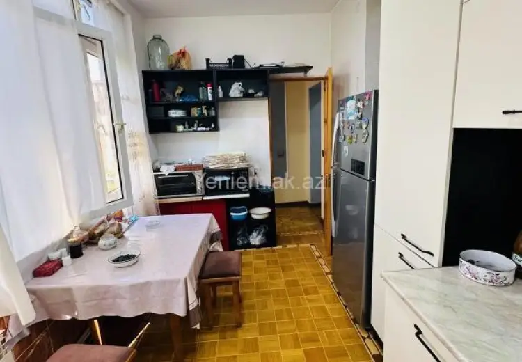 225 000 AZN - 3 otaqlı mənzil Satılır, 8-ci kilometr, Nizami, Bakı
