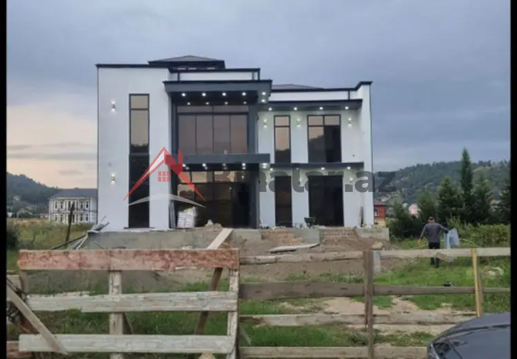 250 000 AZN - 5 otaqlı mənzil Satılır, Astara