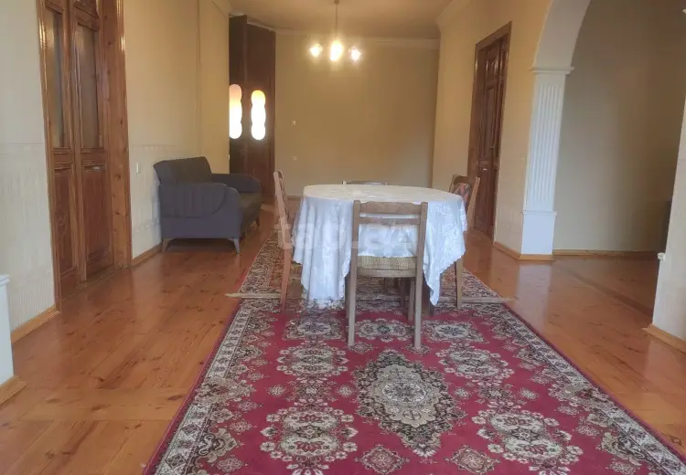 600 AZN - 5 otaqlı mənzil Kirayə (aylıq), Lənkəran