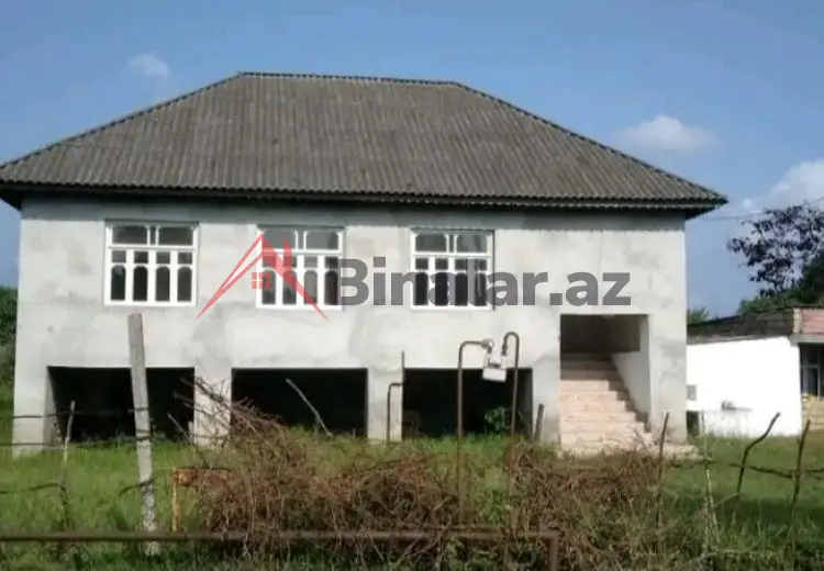 50 000 AZN - 3 otaqlı mənzil Satılır, Astara